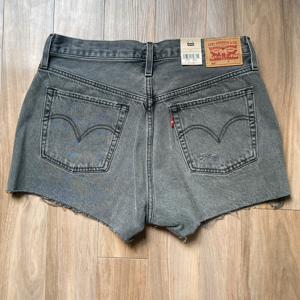 Relisted Levi’s short distressed high rise 501 jean cotton denim cutoff vibe 31 - Picture 7 of 17